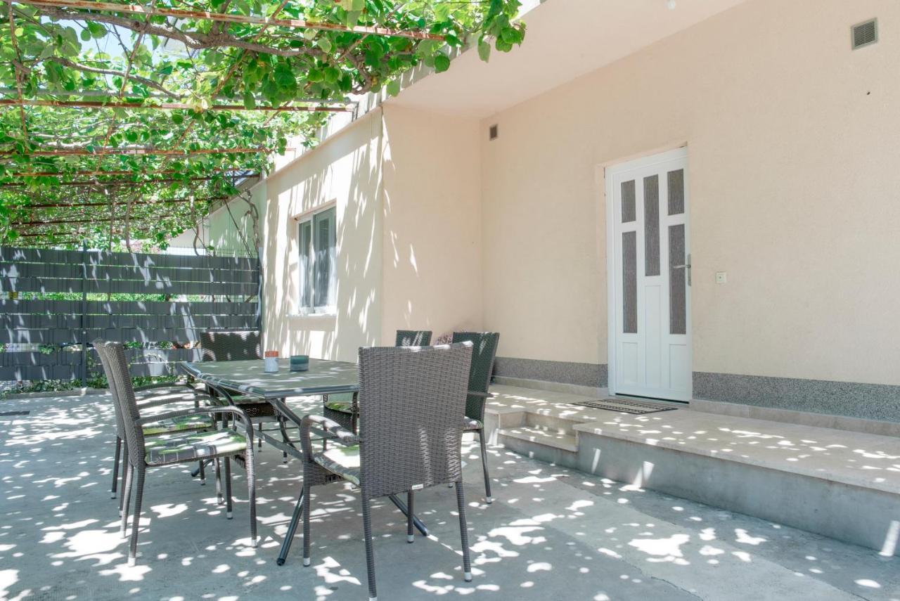 Apartmani Vudrag Trogir Exterior foto